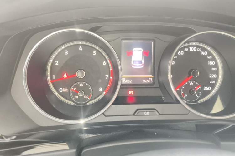 Used Volkswagen Tiguan L 2017 330TSI Automatic Two-Wheel Drive Luxury Edition Instrument Cluster