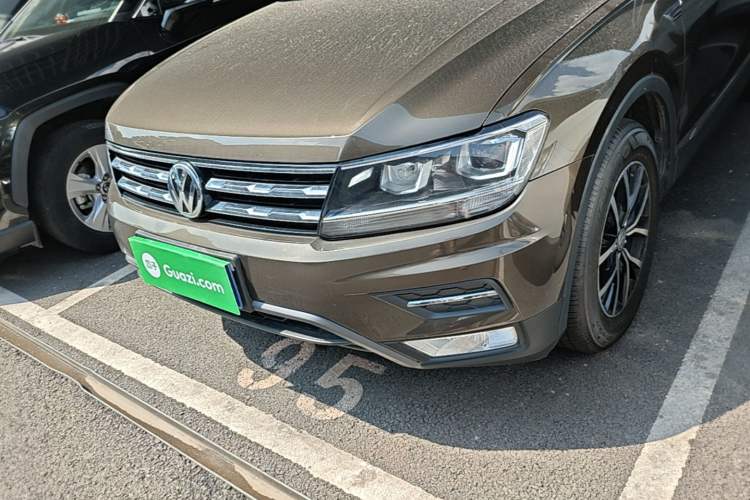 Used Volkswagen Tiguan L 2017 330TSI Automatic Two-Wheel Drive Luxury Edition Left Front Headlight