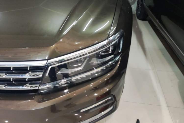 Used Volkswagen Tiguan L 2017 380TSI Automatic All-Wheel-Drive Flagship Edition Left Front Headlight