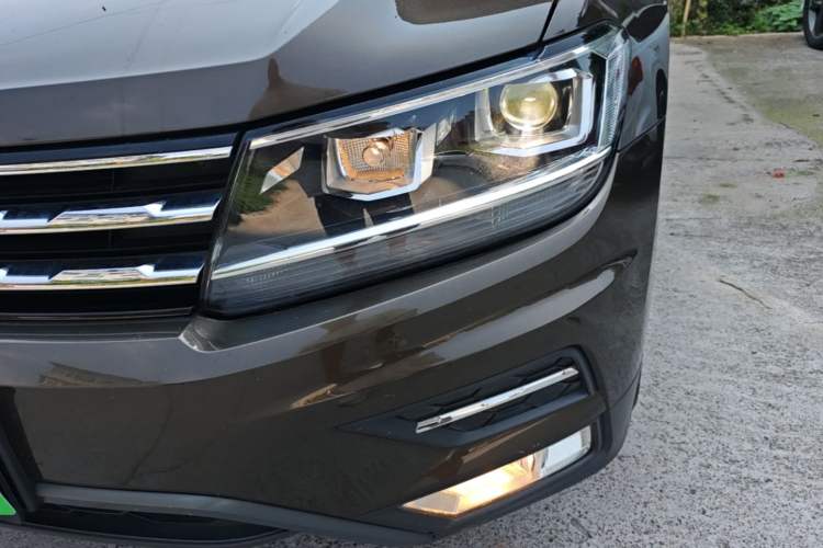 Used Volkswagen Tiguan L 2017 330TSI Automatic Two-Wheel Drive Luxury Edition Left Front Headlight