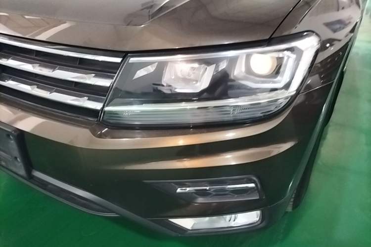 Used Volkswagen Tiguan L 2017 330TSI Automatic Two-Wheel Drive Luxury Edition Left Front Headlight