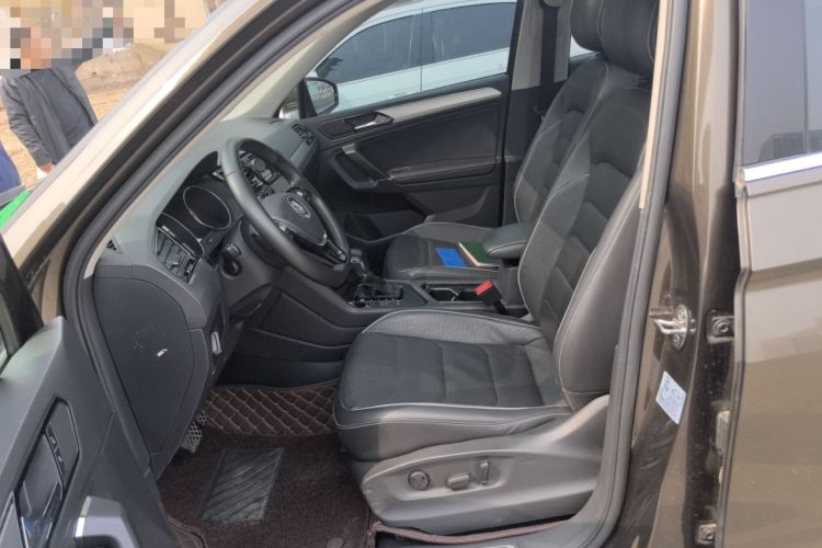 Used Volkswagen Tiguan L 2017 330TSI Automatic Two-Wheel Drive Flagship Edition Left Front Seat