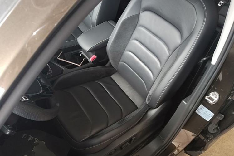 Used Volkswagen Tiguan L 2017 330TSI Automatic Two-Wheel Drive Luxury Edition Left Front Seat