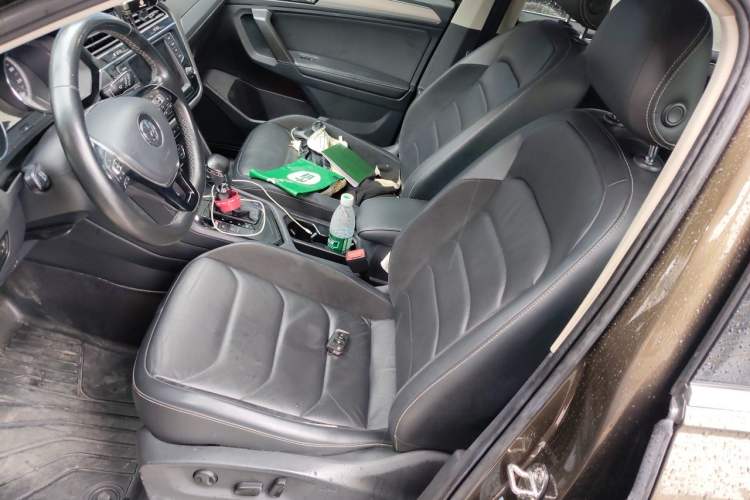 Used Volkswagen Tiguan L 2017 330TSI Automatic Two-Wheel Drive Luxury Edition Left Front Seat