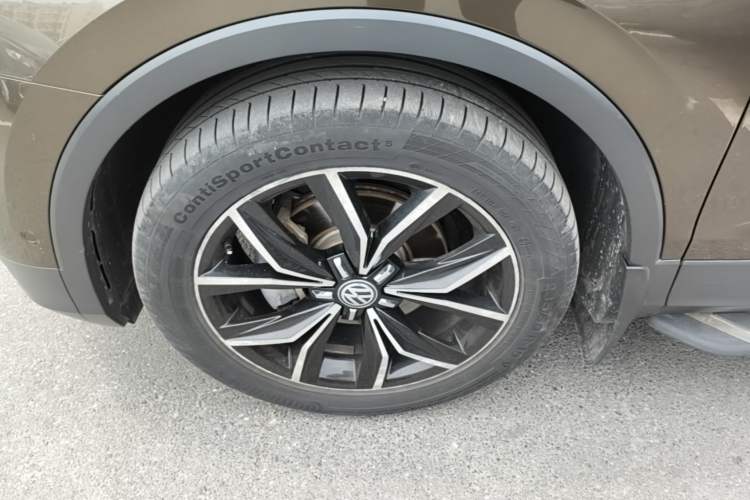 Used Volkswagen Tiguan L 2017 330TSI Automatic Two-Wheel Drive Flagship Edition Left Front Wheel Hub