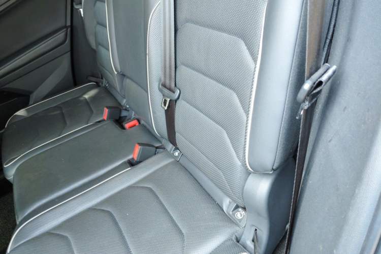 Used Volkswagen Tiguan L 2017 330TSI Automatic Two-Wheel Drive Flagship Edition Left Rear Seat