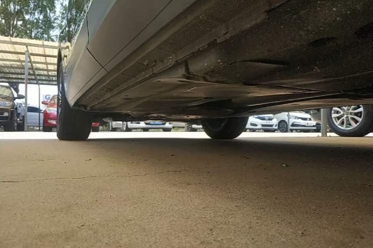 Used Volkswagen Tiguan L 2017 330TSI Automatic Two-Wheel Drive Flagship Edition Left Side Sill