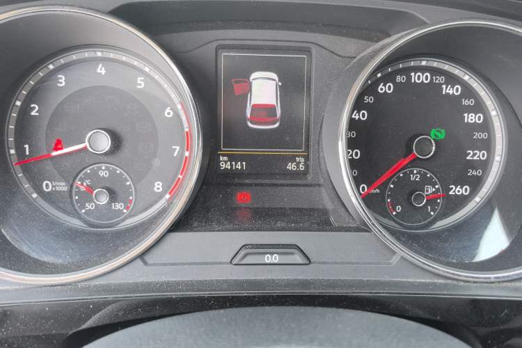 Used Volkswagen Tiguan L 2017 330TSI Automatic Two-Wheel Drive Flagship Edition Odometer Close Up