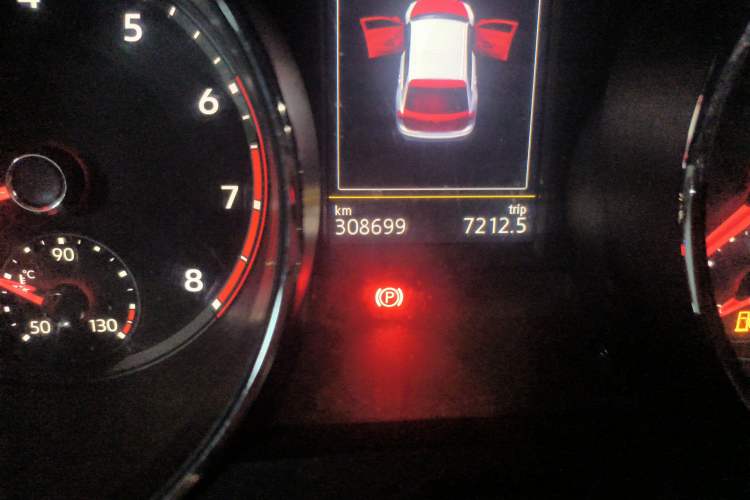 Used Volkswagen Tiguan L 2017 330TSI Automatic Two-Wheel Drive Flagship Edition Odometer Close Up