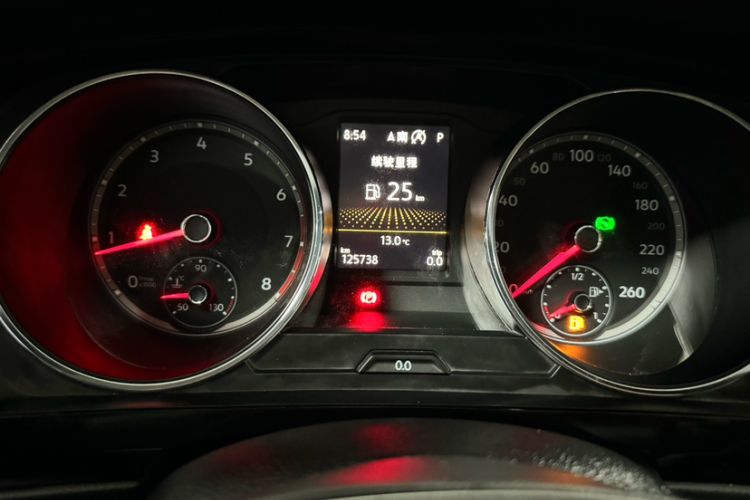 Used Volkswagen Tiguan L 2017 330TSI Automatic Two-Wheel Drive Luxury Edition Odometer Close Up