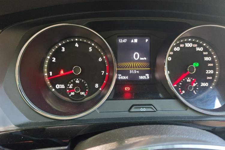 Used Volkswagen Tiguan L 2017 330TSI Automatic Two-Wheel Drive Luxury Edition Odometer Close Up