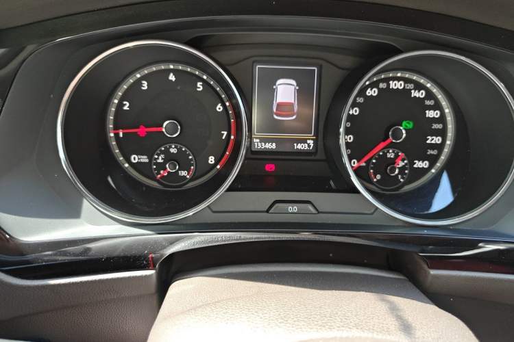 Used Volkswagen Tiguan L 2017 330TSI Automatic Two-Wheel Drive Flagship Edition Odometer Close Up