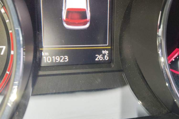 Used Volkswagen Tiguan L 2017 330TSI Automatic Two-Wheel Drive Luxury Edition Odometer Close Up