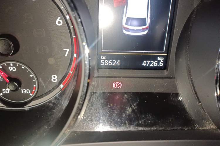 Used Volkswagen Tiguan L 2017 330TSI Automatic Two-Wheel Drive Luxury Edition Odometer Close Up