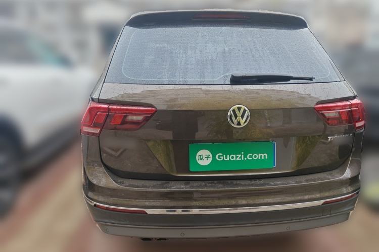 Used Volkswagen Tiguan L 2017 330TSI Automatic Two-Wheel Drive Luxury Edition Rear