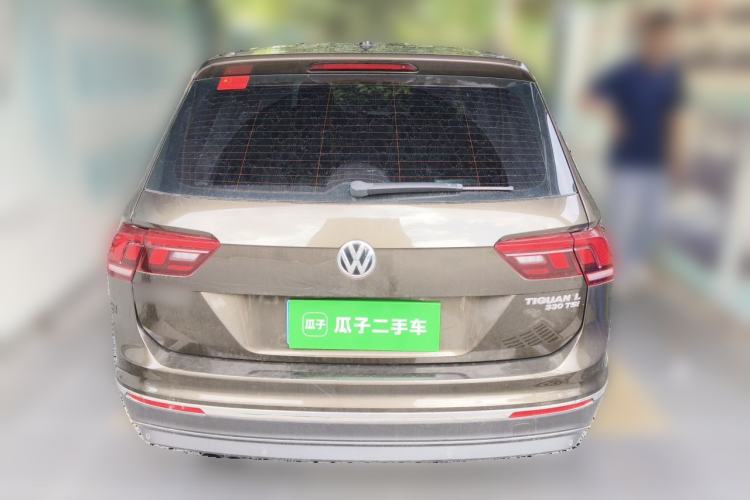 Used Volkswagen Tiguan L 2017 330TSI Automatic Two-Wheel Drive Luxury Edition Rear