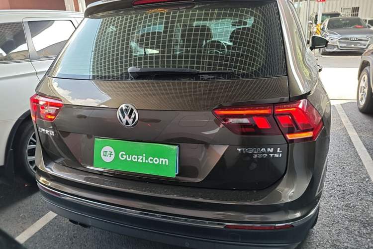 Used Volkswagen Tiguan L 2017 330TSI Automatic Two-Wheel Drive Luxury Edition Rear