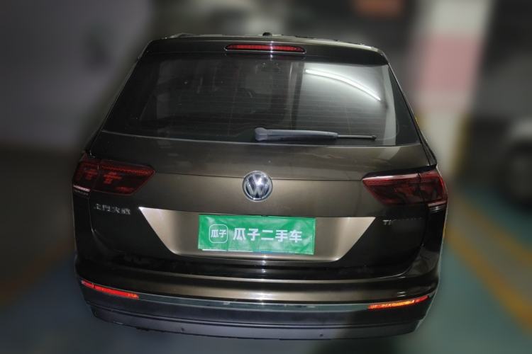 Used Volkswagen Tiguan L 2017 330TSI Automatic Two-Wheel Drive Flagship Edition Rear