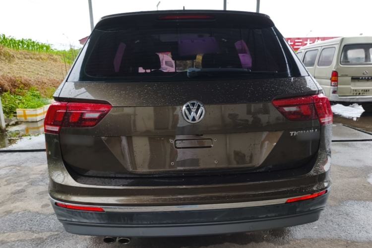Used Volkswagen Tiguan L 2017 330TSI Automatic Two-Wheel Drive Luxury Edition Rear