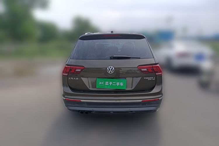 Used Volkswagen Tiguan L 2017 330TSI Automatic Two-Wheel Drive Luxury Edition Rear