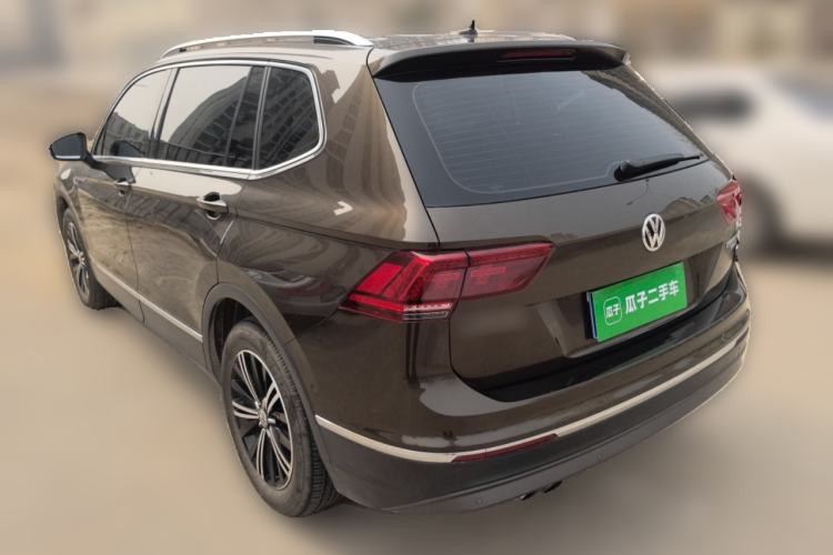 Used Volkswagen Tiguan L 2017 330TSI Automatic Two-Wheel Drive Flagship Edition Rear Left 45 Deg