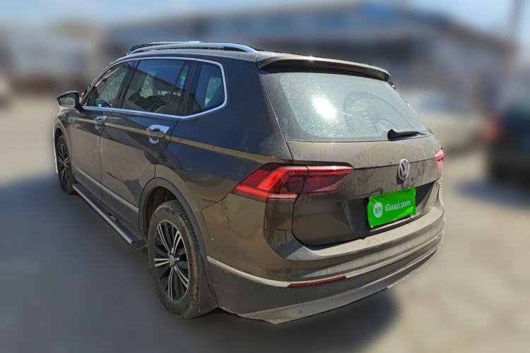 Used Volkswagen Tiguan L 2017 380TSI Automatic All-Wheel-Drive Luxury Edition Rear Left 45 Deg