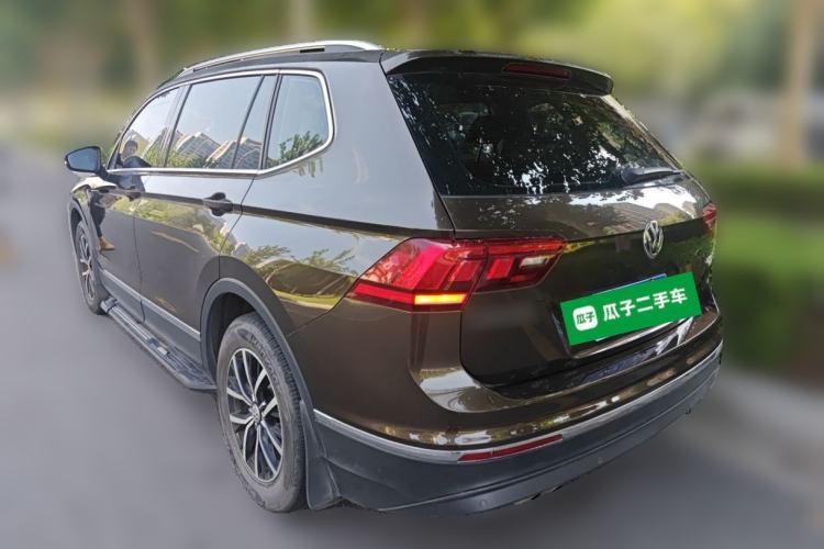 Used Volkswagen Tiguan L 2017 330TSI Automatic Two-Wheel Drive Luxury Edition Rear Left 45 Deg