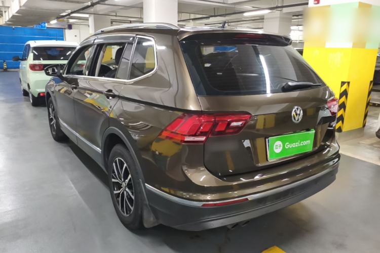 Used Volkswagen Tiguan L 2017 330TSI Automatic Two-Wheel Drive Comfort Edition Rear Left 45 Deg