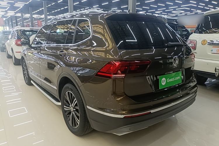 Used Volkswagen Tiguan L 2017 380TSI Automatic All-Wheel-Drive Luxury Edition Rear Left 45 Deg
