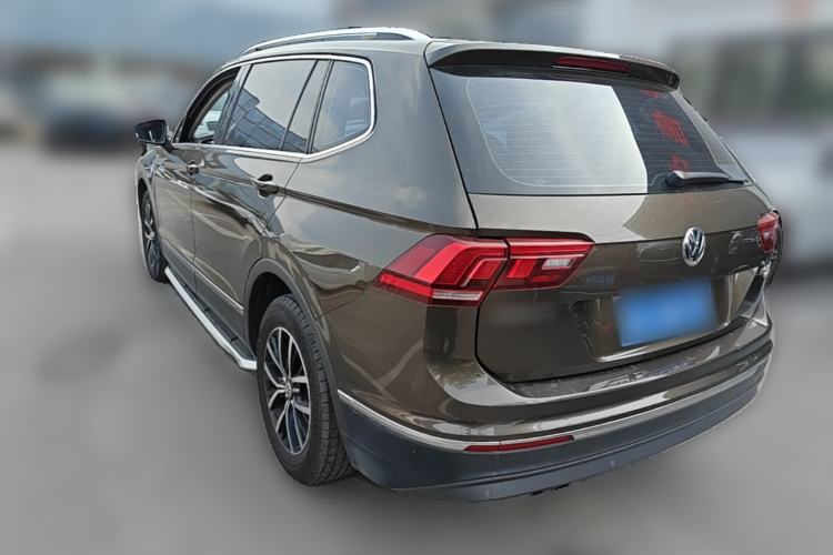 Used Volkswagen Tiguan L 2017 330TSI Automatic Two-Wheel Drive Luxury Edition Rear Left 45 Deg