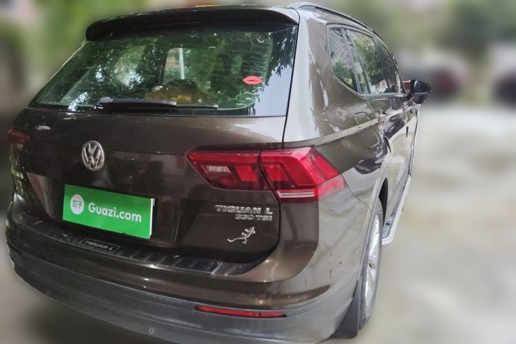 Used Volkswagen Tiguan L 2017 330TSI Automatic Two-Wheel Drive Luxury Edition Rear Right 45 Deg