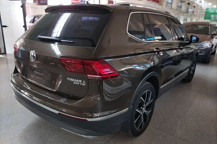 Used Volkswagen Tiguan L 2017 380TSI Automatic All-Wheel Drive Supreme Flagship Edition Rear Right 45 Deg