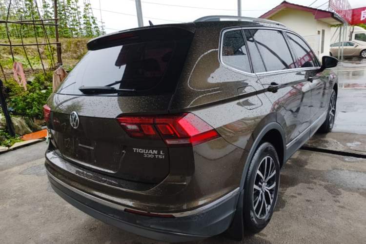 Used Volkswagen Tiguan L 2017 330TSI Automatic Two-Wheel Drive Luxury Edition Rear Right 45 Deg
