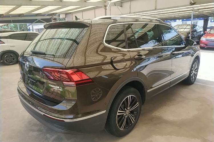 Used Volkswagen Tiguan L 2017 330TSI Automatic Two-Wheel Drive Flagship Edition Rear Right 45 Deg