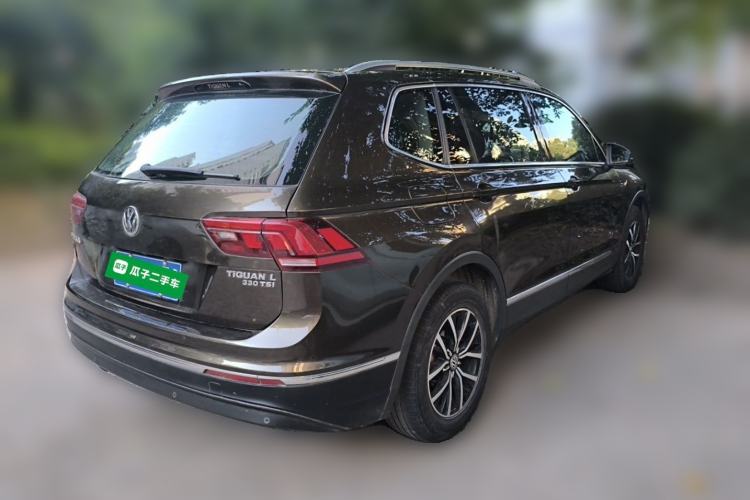 Used Volkswagen Tiguan L 2017 330TSI Automatic Two-Wheel Drive Luxury Edition Rear Right 45 Deg