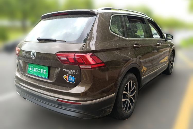 Used Volkswagen Tiguan L 2017 330TSI Automatic Two-Wheel Drive Luxury Edition Rear Right 45 Deg