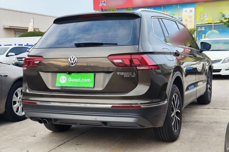 Used Volkswagen Tiguan L 2017 330TSI Automatic Two-Wheel Drive Luxury Edition Rear Right 45 Deg