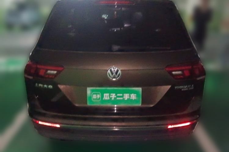 Used Volkswagen Tiguan L 2017 330TSI Automatic Two-Wheel Drive Luxury Edition Rear