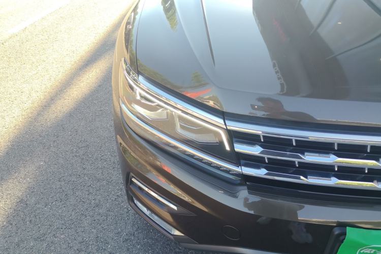 Used Volkswagen Tiguan L 2017 330TSI Automatic Two-Wheel Drive Flagship Edition Right Front Headlight