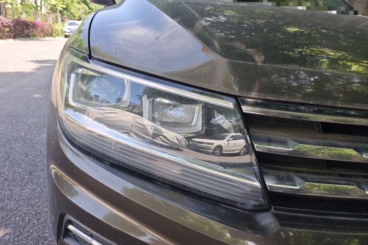 Used Volkswagen Tiguan L 2017 330TSI Automatic Two-Wheel Drive Luxury Edition Right Front Headlight