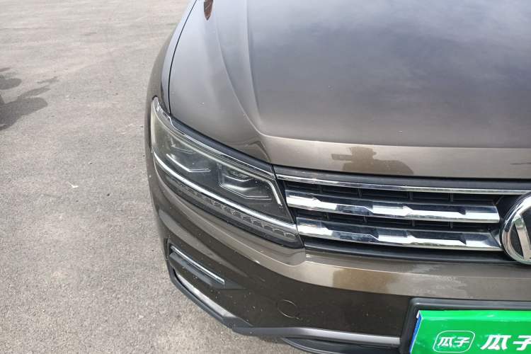 Used Volkswagen Tiguan L 2017 330TSI Automatic Two-Wheel Drive Luxury Edition Right Front Headlight