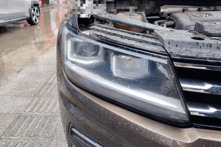 Used Volkswagen Tiguan L 2017 330TSI Automatic Two-Wheel Drive Luxury Edition Right Front Headlight