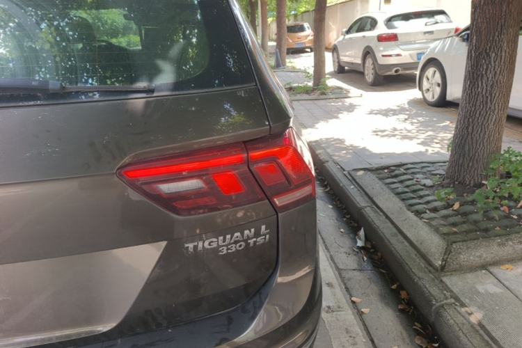 Used Volkswagen Tiguan L 2017 330TSI Automatic Two-Wheel Drive Luxury Edition Right Rear Taillight