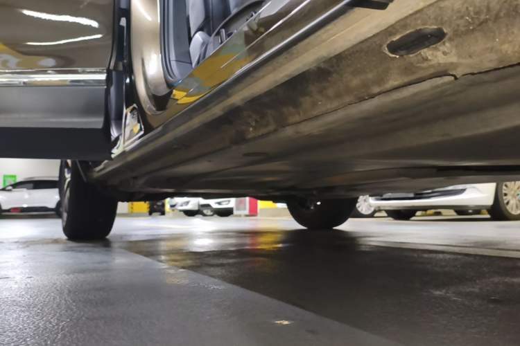 Used Volkswagen Tiguan L 2017 330TSI Automatic Two-Wheel Drive Comfort Edition Right Side Sill