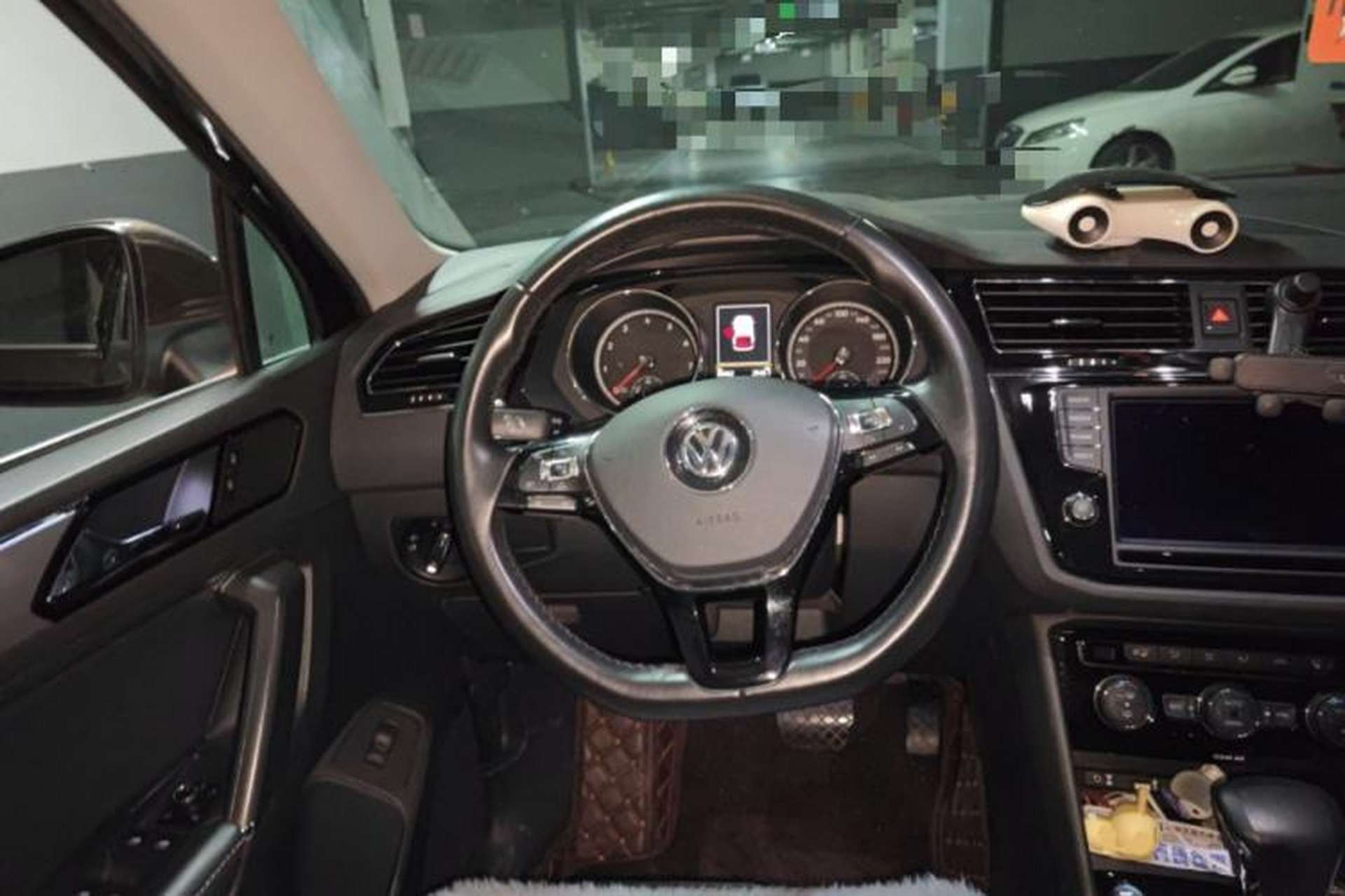 Used Volkswagen Tiguan L 2017 380TSI Automatic All-Wheel-Drive Flagship Edition Steering Wheel