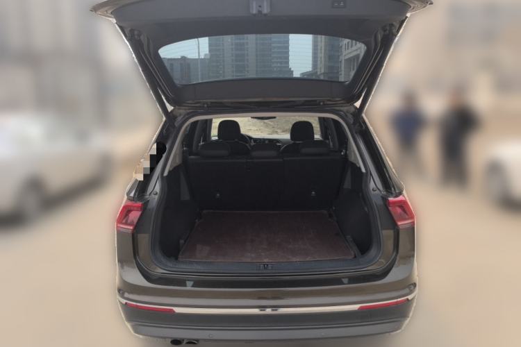 Used Volkswagen Tiguan L 2017 330TSI Automatic Two-Wheel Drive Flagship Edition Trunk