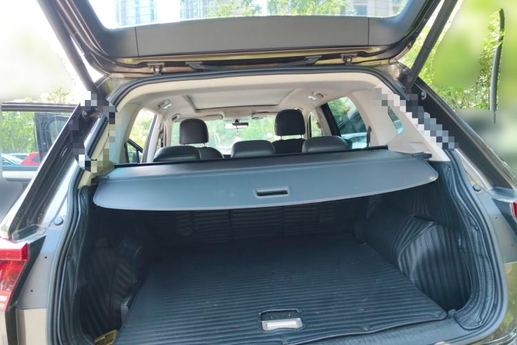 Used Volkswagen Tiguan L 2017 330TSI Automatic Two-Wheel Drive Flagship Edition Trunk