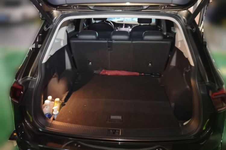 Used Volkswagen Tiguan L 2017 330TSI Automatic Two-Wheel Drive Flagship Edition Trunk