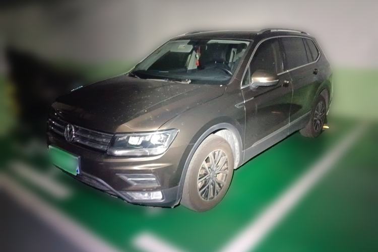 Used Volkswagen Tiguan L 2017 330TSI Automatic Two-Wheel Drive Luxury Edition Guazi used car, China used car export, Used car for sale, Used cars, Cheapest cars for sale
