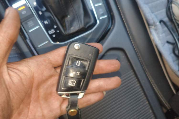 Used Volkswagen Tiguan L 2017 330TSI Automatic Two-Wheel Drive Flagship Edition Vehicle Key
